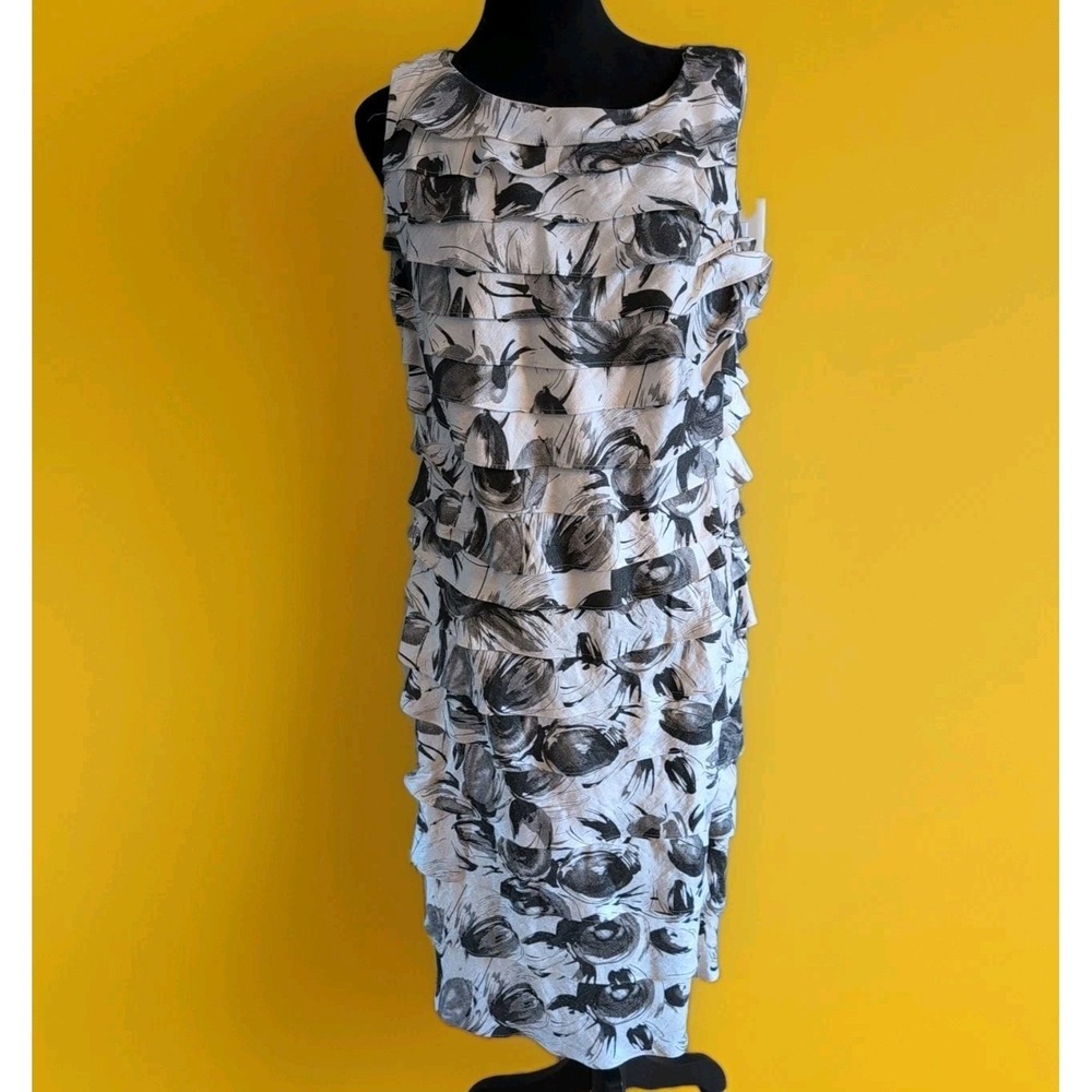 R&M RICHARDS Sleeveless Tiered Layer Dress Black & White Floral Sz 14 W Midi EUC